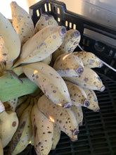 Load image into Gallery viewer, BANANA SUGAR BABY  *Marks on skin 1kg - ORGANIC (EDEN FARMERS)
