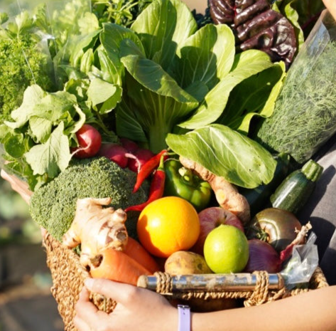 #2 ORGANIC FRUITS VEG MIXED Box $60 - Medium