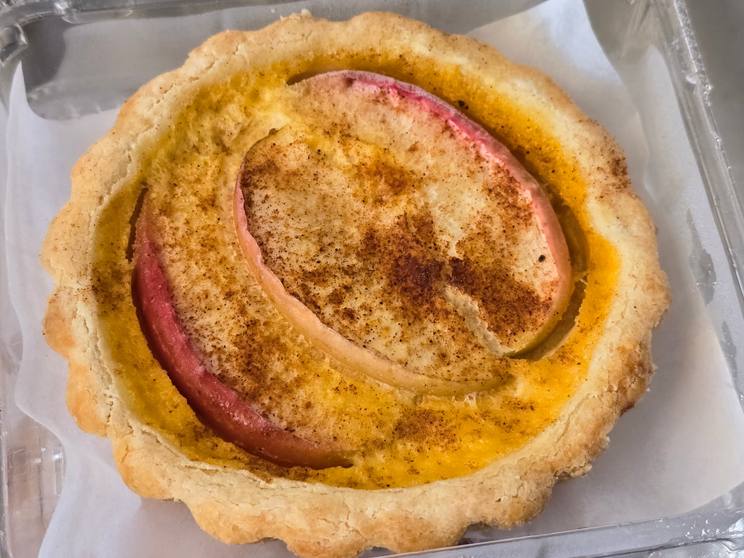 HOMEMADE APPLE CUSTARD TART