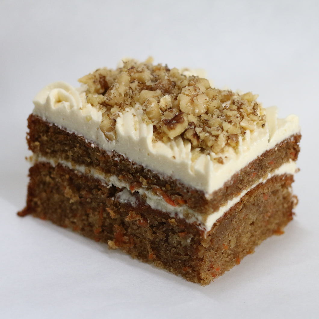 HOMEMADE CARROT CAKE