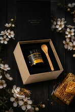 Load image into Gallery viewer, Manuka Honey [Limited Reserve] MGO 1700+ |150G GIFT BOX *Ultimate Strength
